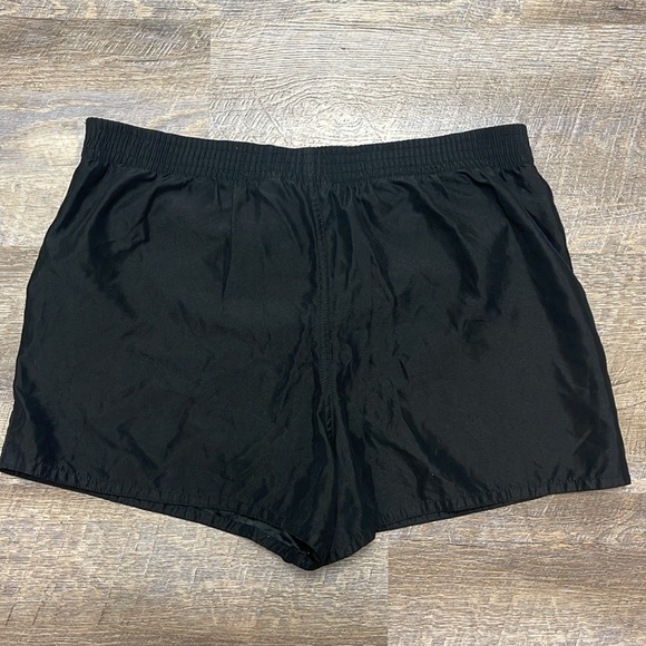 Croft & Barrow Black Shorts - Picture 3 of 3